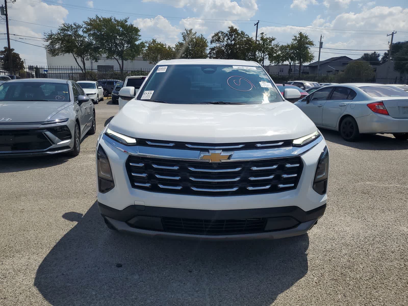 Used 2026 Chevrolet Equinox LT w/ Convenience Package II FWD image 8