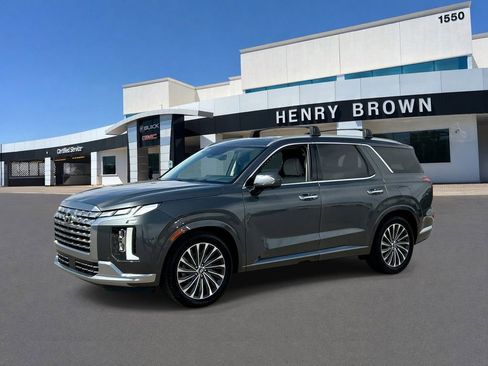 Used 2023 Hyundai Palisade Calligraphy FWD image 1