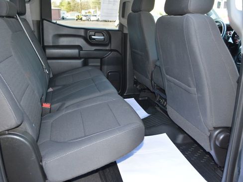 Used 2022 Chevrolet Silverado 1500 LT AWD/4WD image 9