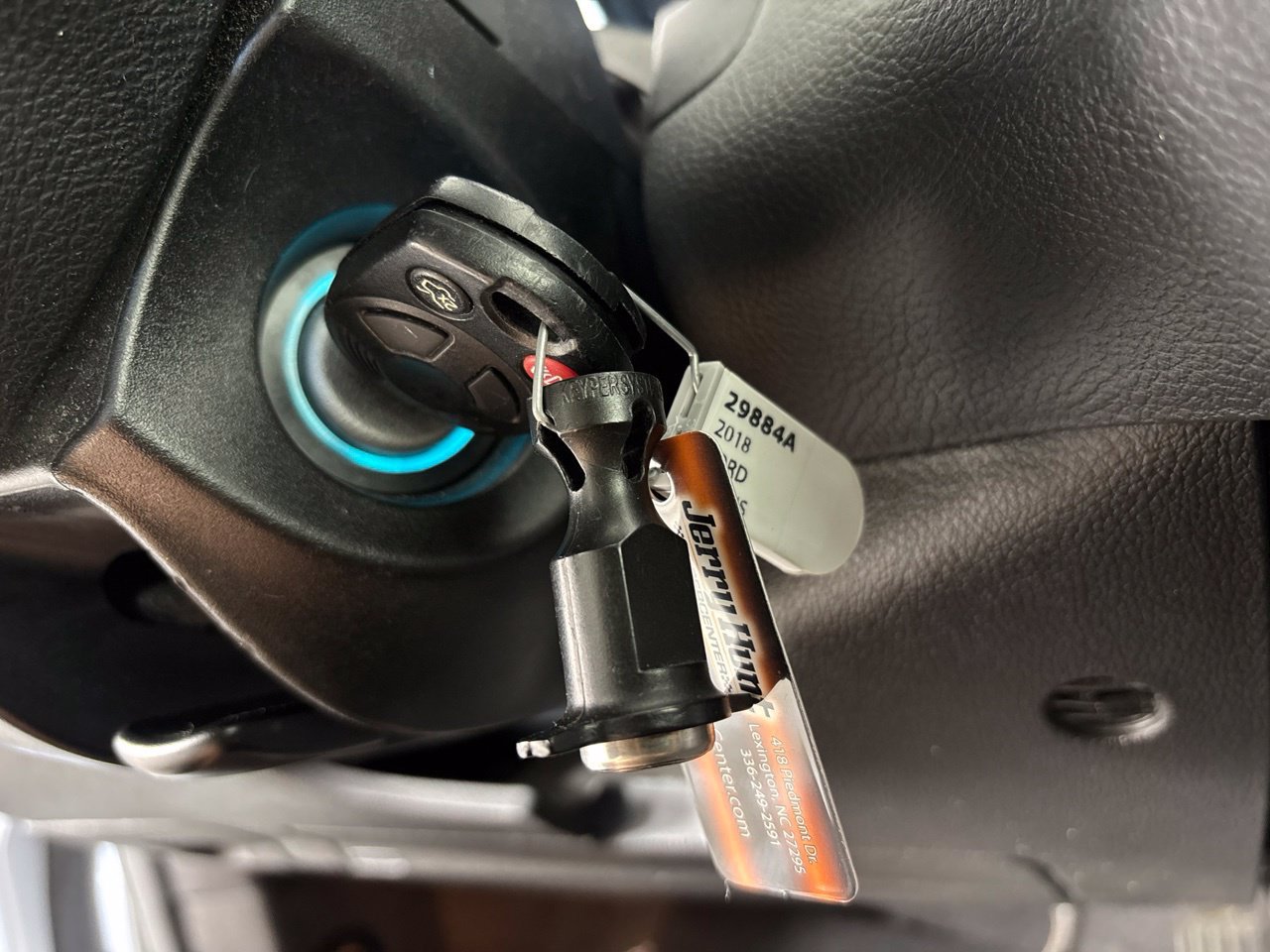 Used 2018 Ford Focus SE w/ SE Appearance Package FWD image 16