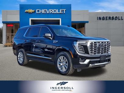 Used 2025 GMC Yukon Denali w/ Sun & Power Step Package