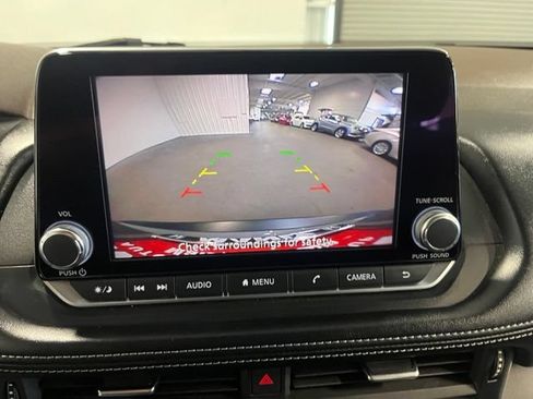 Used 2021 Nissan Rogue S FWD image 29