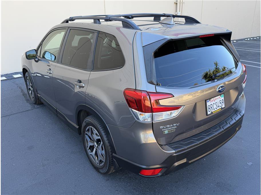 Used 2020 Subaru Forester Premium AWD/4WD image 30