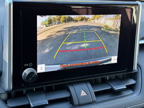 Used 2024 Toyota RAV4 LE image 22