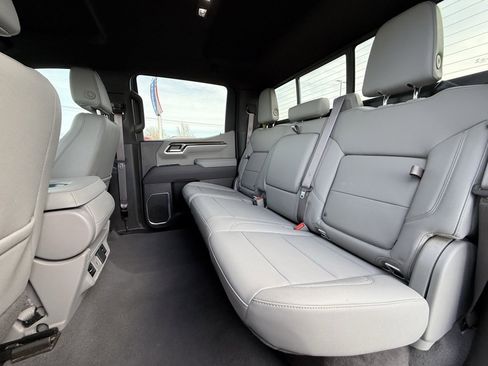 Used 2025 Chevrolet Silverado 1500 LT image 23