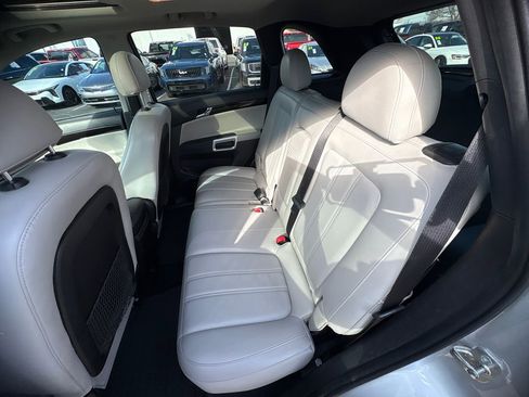 Used 2014 Chevrolet Captiva Sport LT w/ Convenience Package image 11