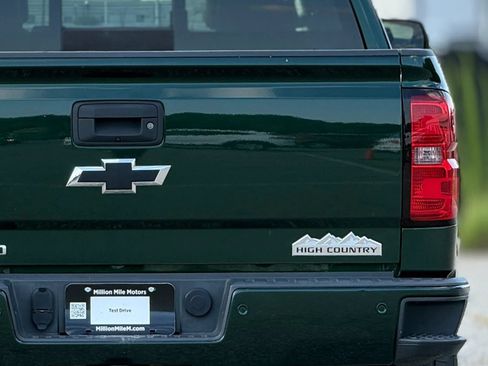 Used 2015 Chevrolet Silverado 1500 High Country w/ High Country Premium Package AWD/4WD image 14