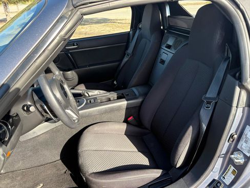 Used 2007 MAZDA MX-5 Miata Sport RWD image 38
