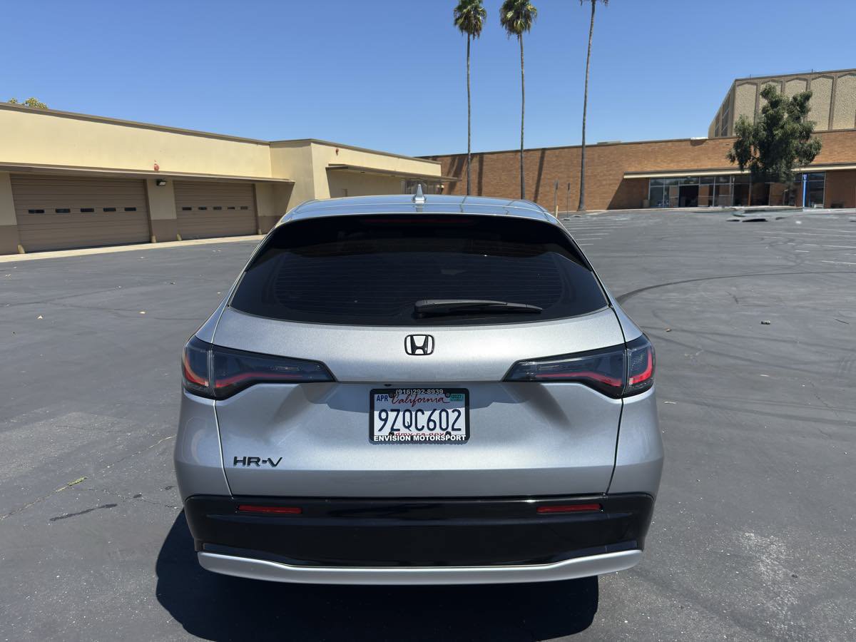Used 2024 Honda HR-V LX image 6