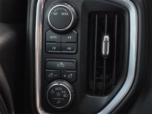 Used 2020 Chevrolet Silverado 1500 LT w/ Texas Edition image 25