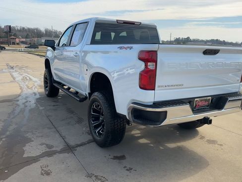 Used 2025 Chevrolet Silverado 1500 LT w/ Work Truck Package AWD/4WD image 7