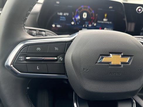 Used 2025 Chevrolet Equinox LT image 17