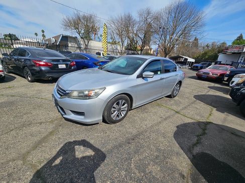 Used 2013 Honda Accord LX image 1
