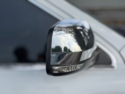 Used 2018 Jeep Grand Cherokee Limited RWD image 6