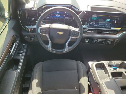 Used 2024 Chevrolet Silverado 1500 LT AWD/4WD image 14