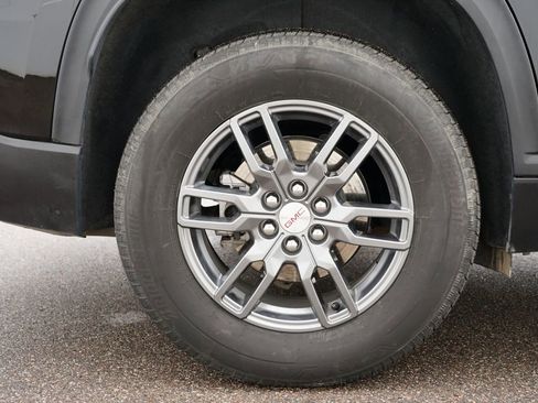 Used 2025 GMC Acadia Elevation image 32