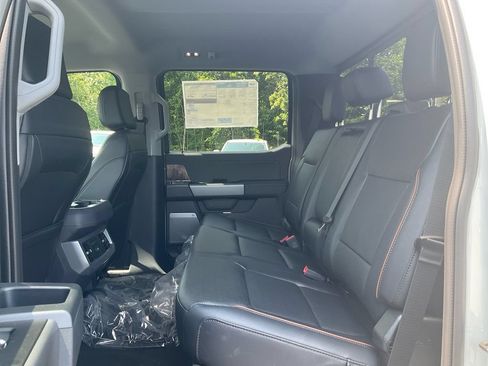 New 2026 Ford F250 Lariat w/ Black Appearance Package AWD/4WD image 14