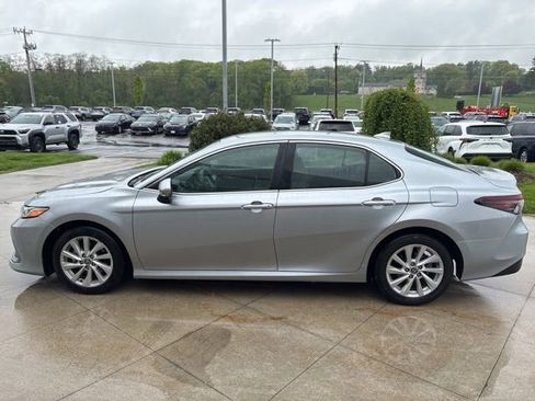 Used 2024 Toyota Camry LE FWD image 4