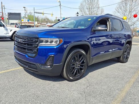 Used 2023 GMC Acadia SLE w/ Driver Convenience Package image 1