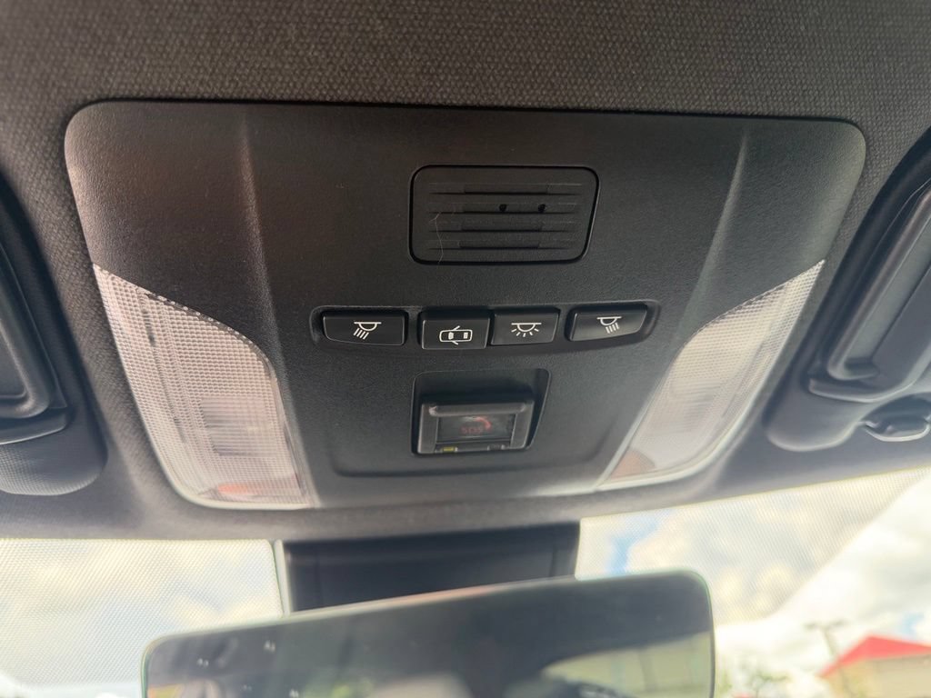 Used 2022 Toyota Corolla XSE FWD image 31