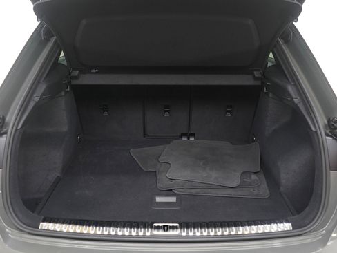 Used 2025 Audi Q3 2.0T Premium image 19