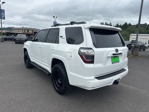 Used 2022 Toyota 4Runner TRD Sport w/ Technology Package AWD/4WD image 40