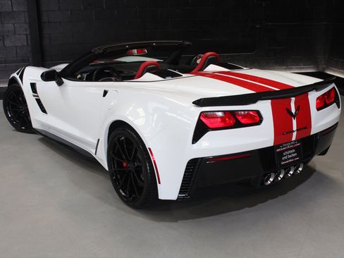Used 2017 Chevrolet Corvette Grand Sport RWD image 23