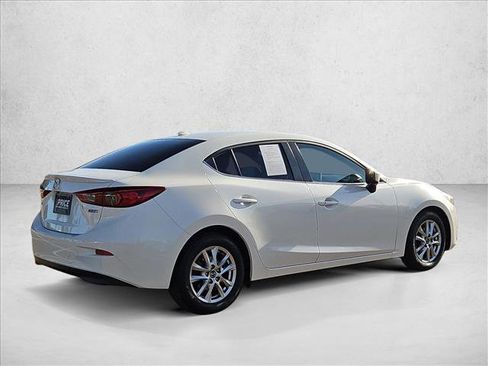 Used 2016 MAZDA MAZDA3 i Touring w/ Popular Equipment Package FWD image 5