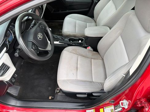 Used 2015 Toyota Corolla LE w/ Driver Convenience Package image 9