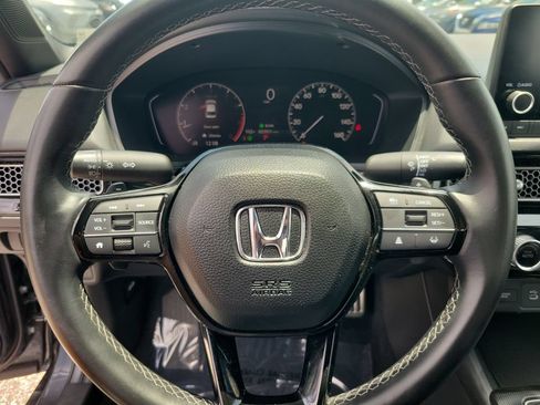 Used 2025 Honda Civic Sport image 18