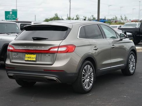 Used 2016 Lincoln MKX Reserve w/ Technology Package FWD image 6