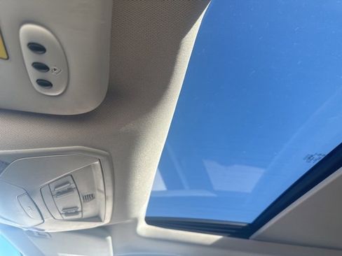 Used 2019 Ford Escape Titanium image 20