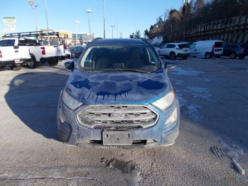 Used 2020 Ford EcoSport SE image 2
