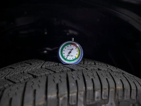 Used 2023 Lexus GX 460 Premium w/ Premium Package image 52