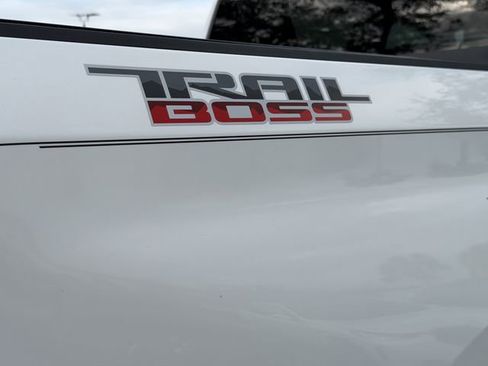 Used 2021 Chevrolet Silverado 1500 Custom Trail Boss image 11