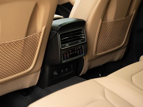 Certified 2023 Audi Q8 Premium Plus AWD/4WD image 27