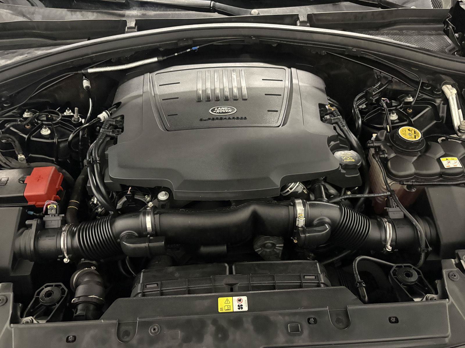 Used 2018 Land Rover Range Rover Velar S AWD/4WD image 55