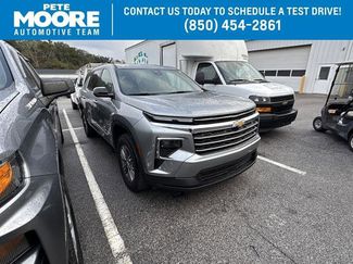 Used 2025 Chevrolet Traverse LT video 1