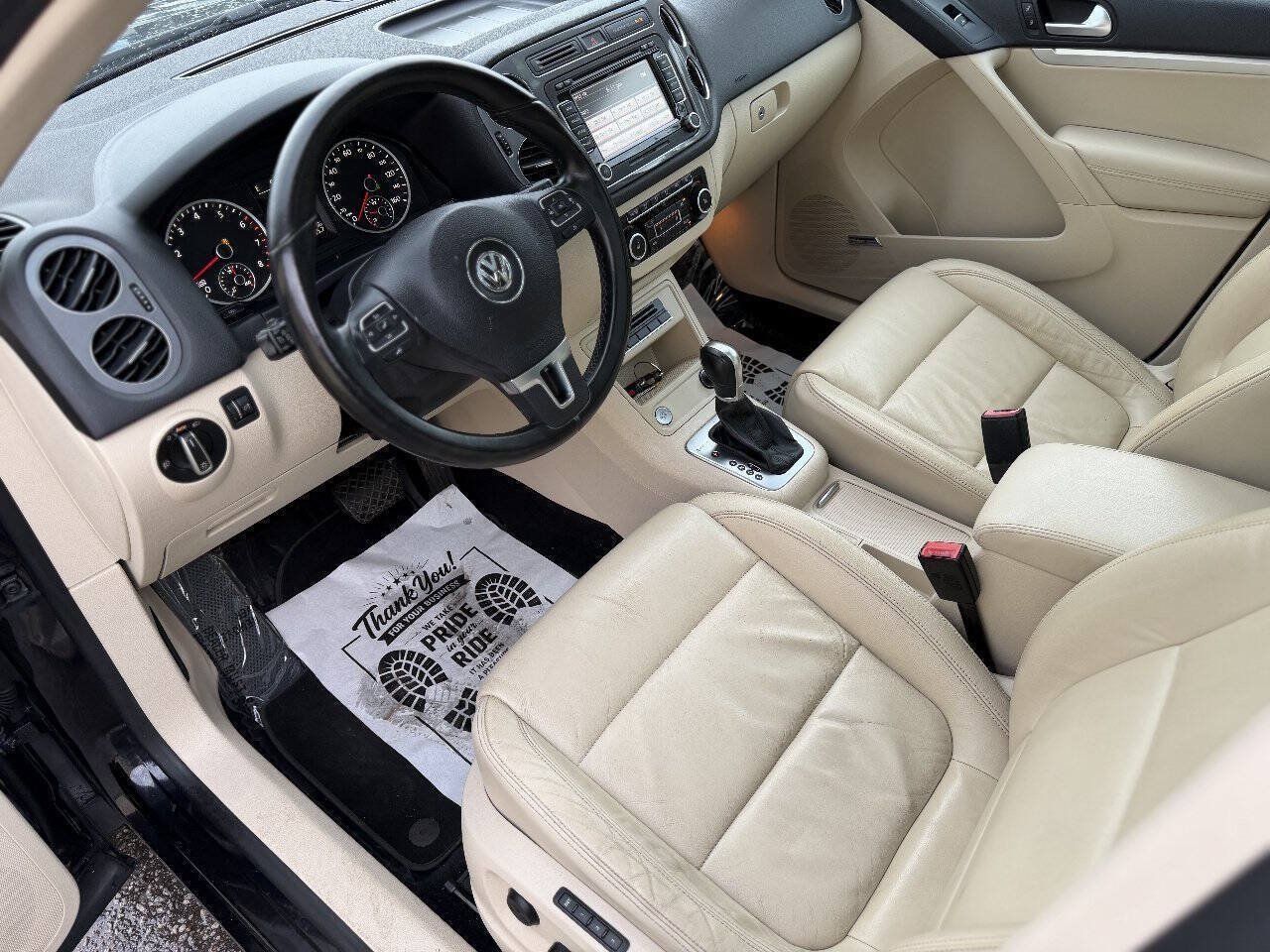 Used 2012 Volkswagen Tiguan SEL AWD/4WD image 9