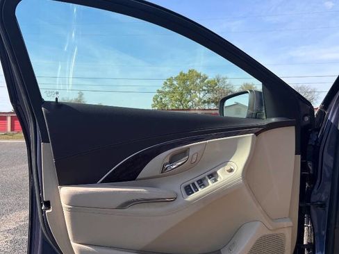 Used 2015 Buick LaCrosse Leather image 12