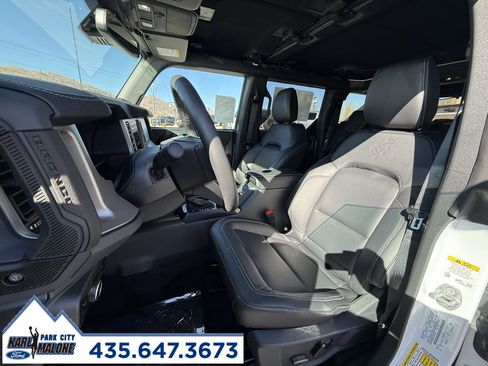 New 2025 Ford Bronco Outer Banks w/ Sasquatch Package image 12