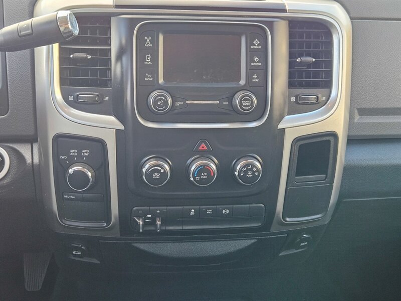 Used 2018 RAM 2500 SLT AWD/4WD image 19