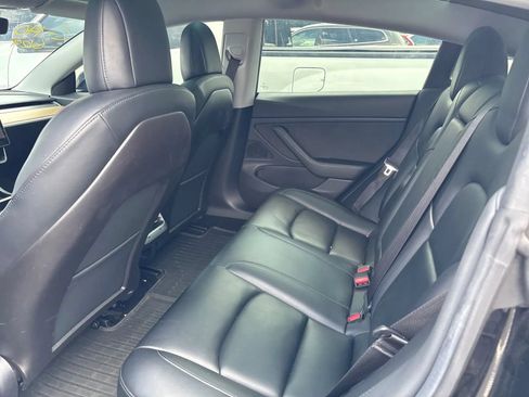 Used 2019 Tesla Model 3 Standard Range Plus RWD image 5