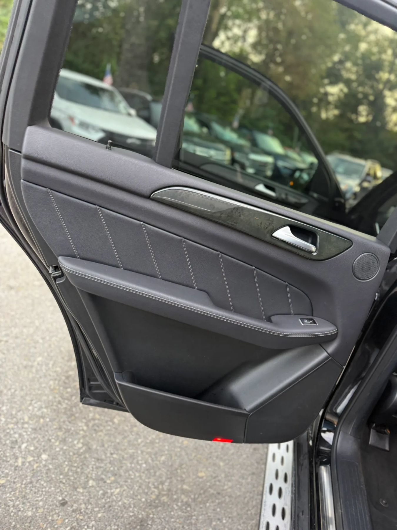 Used 2016 Mercedes-Benz GL 450 4MATIC image 16