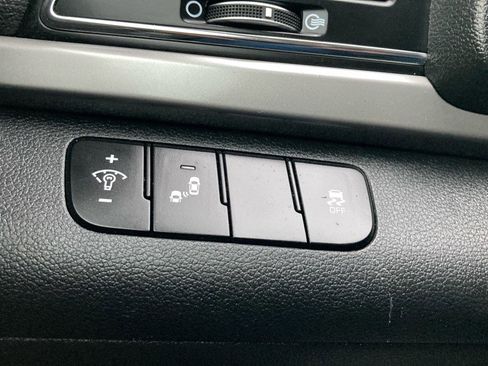 Used 2018 Hyundai Elantra SEL image 10