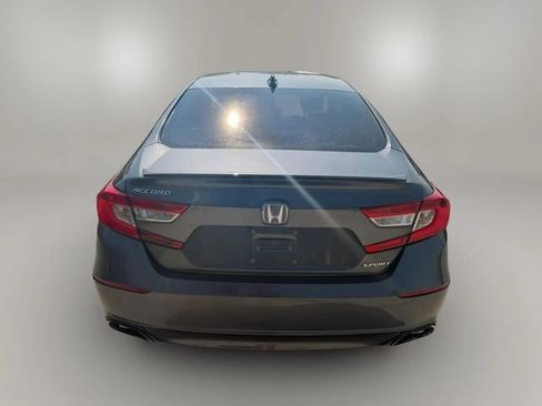 Used 2018 Honda Accord Sport image 6
