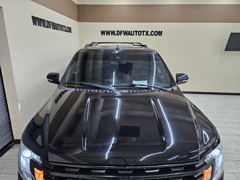 Used 2020 Ford Expedition Max XLT w/ Equipment Group 202A image 4