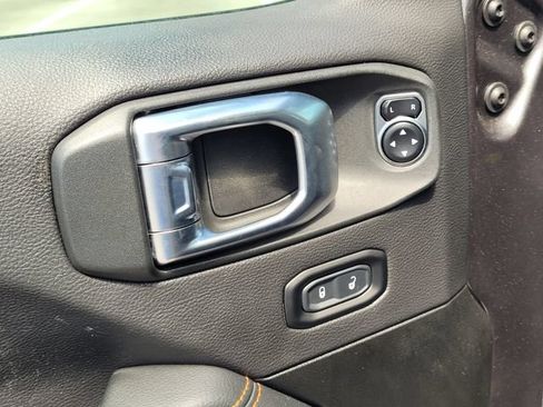 Used 2023 Jeep Gladiator Mojave AWD/4WD image 25