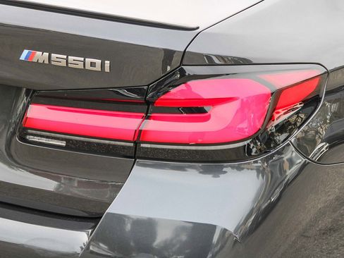 Used 2023 BMW M550i xDrive image 7