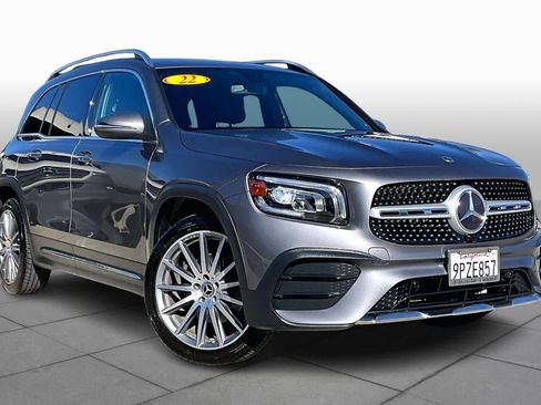 Used 2022 Mercedes-Benz GLB 250 image 2